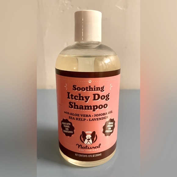 NWT • Natural Dog Company • Soothing Itchy Dog Shampoo • 12 oz. - Picture 1 of 3